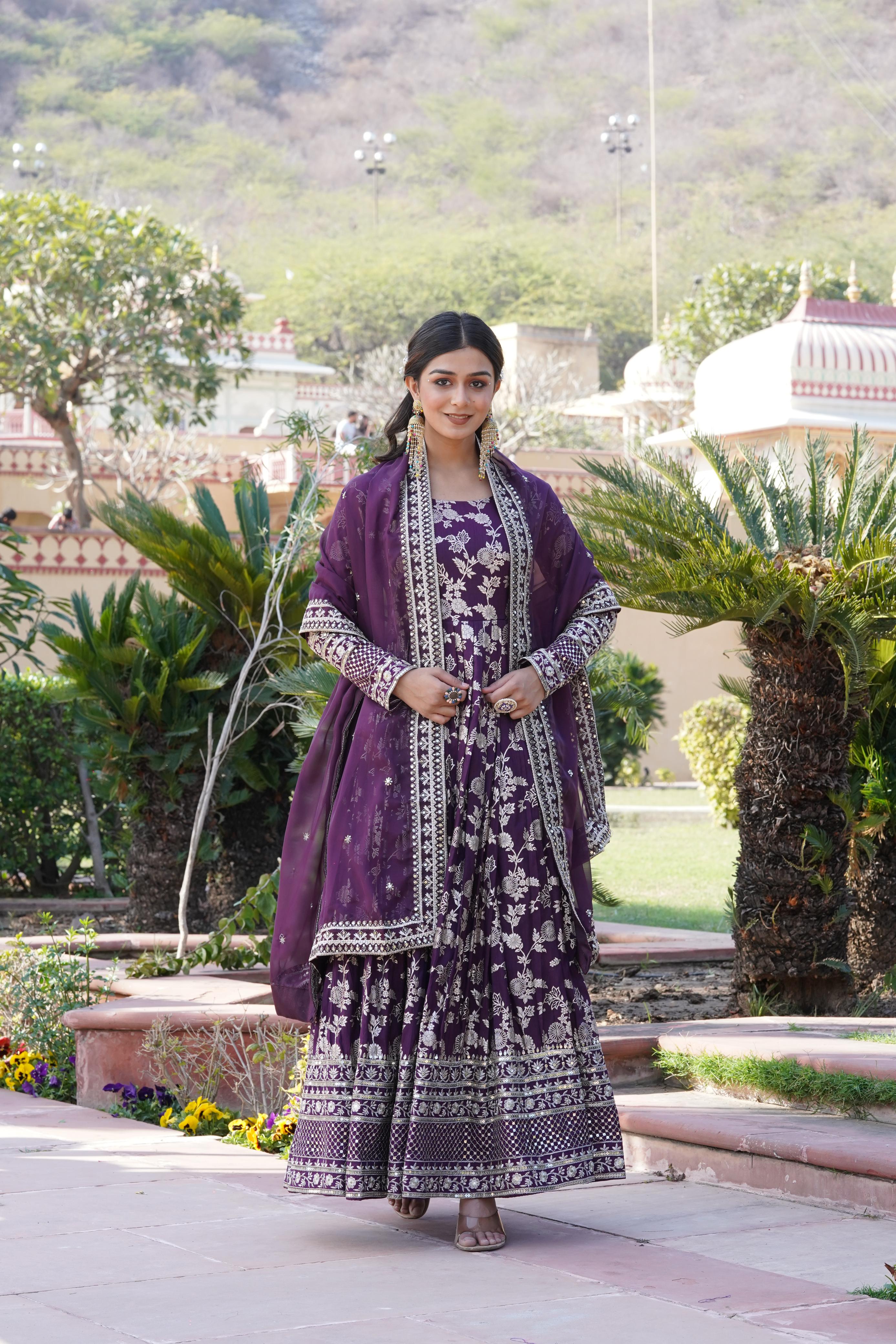 Charming Jacquard Embroidered Wine Color Gown