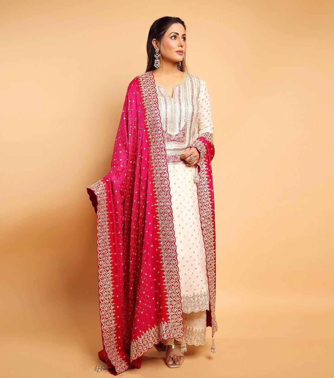 Hina Khan Wear White Color Fabulous Palazzo Suit