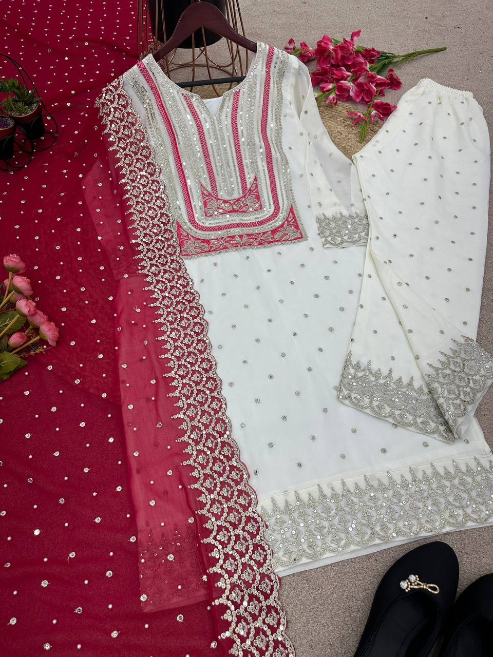 Hina Khan Wear White Color Fabulous Palazzo Suit