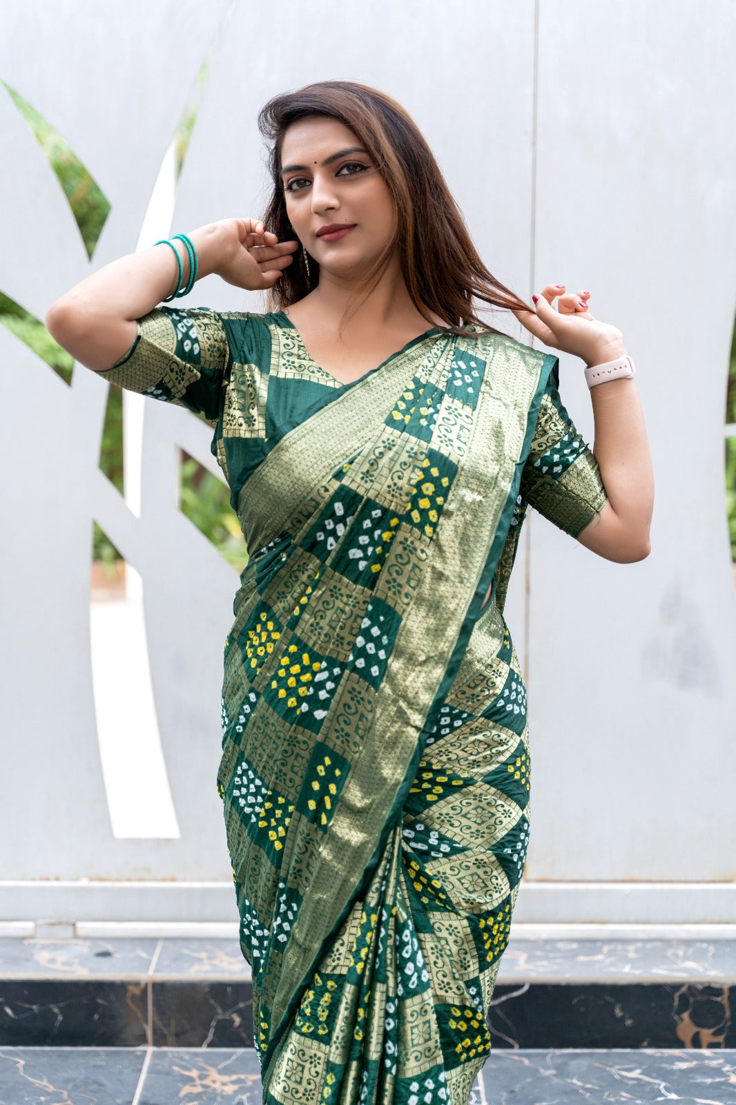 Green Color Original Bandhni Zari Weaving Border Saree