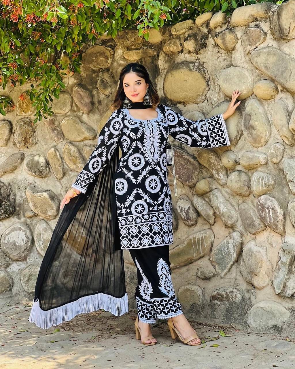 Gorgeous Thread Work Black Color Salwar Suit