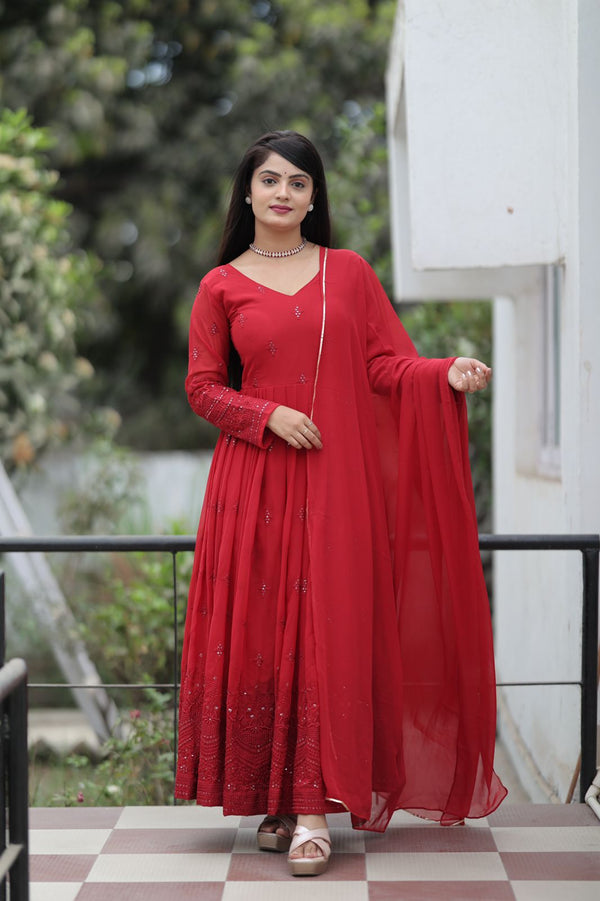 Fashionable Wedding Wear Red Georgette Salwar Suit