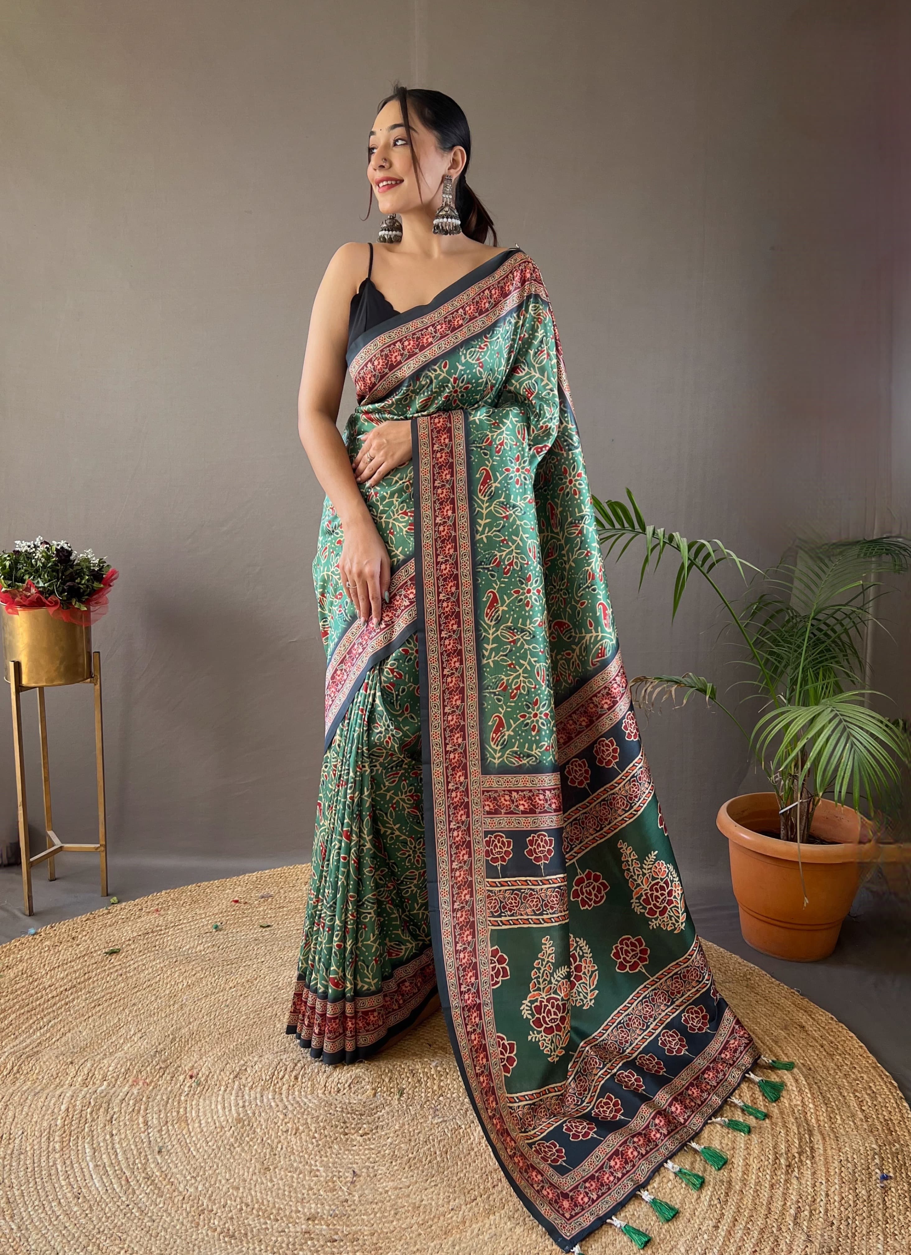 Formal Wear Green Color Digital Printed Semi Silk Weaves Designer Saree