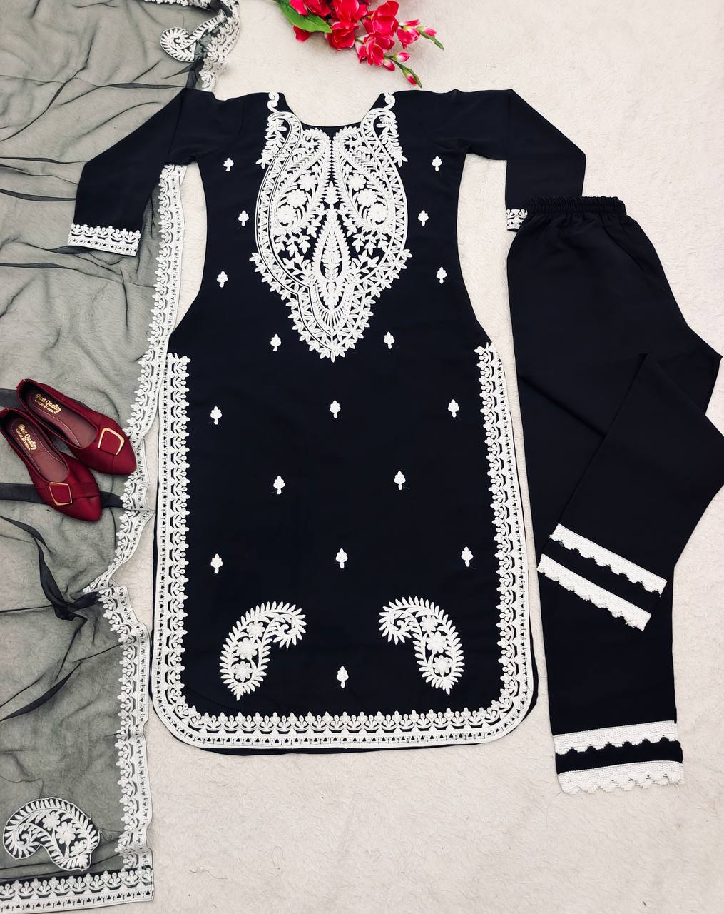 Delightful Black Color Thread Embroidery Salwar Suit