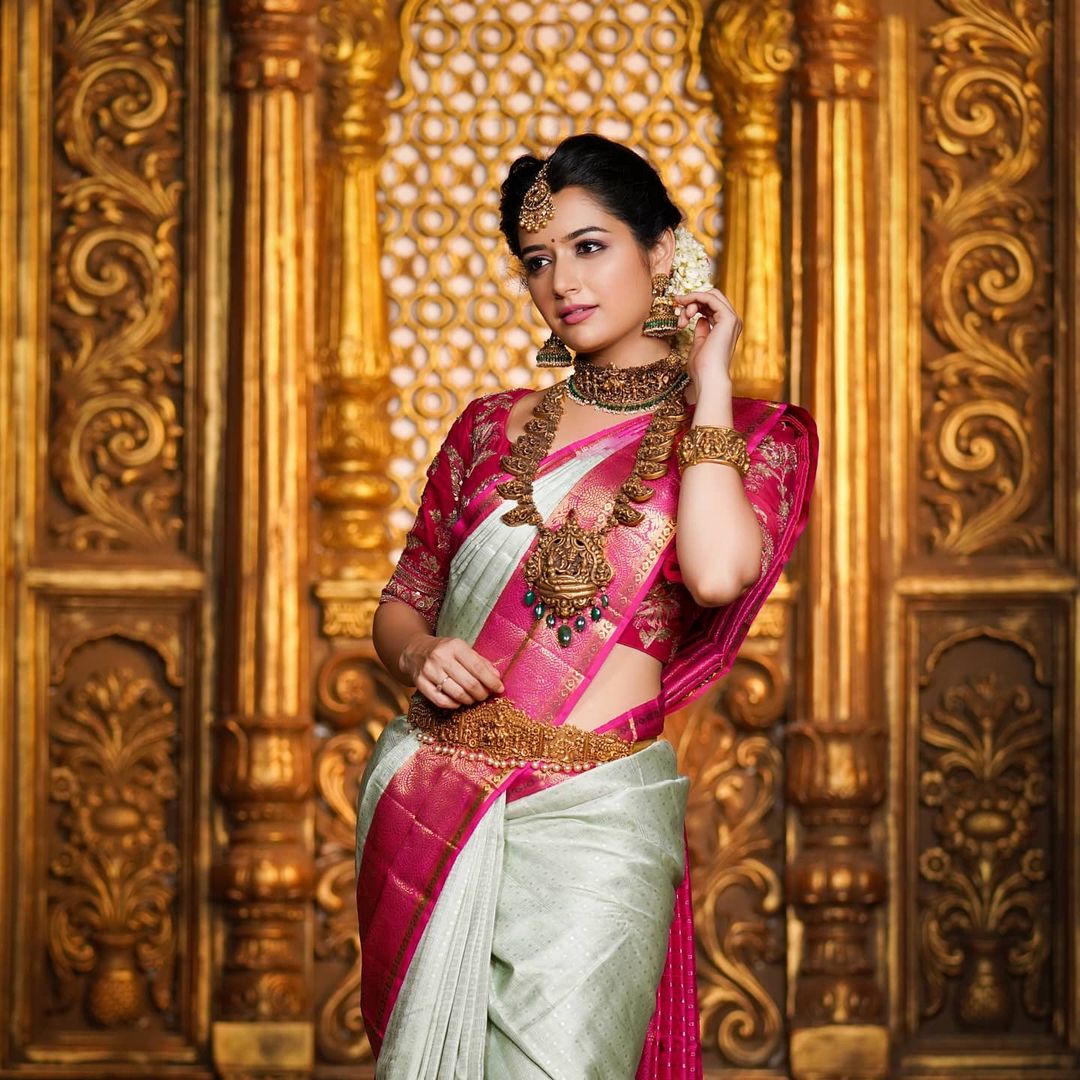 Attractive White And Pink Banarasi Silk Saree
