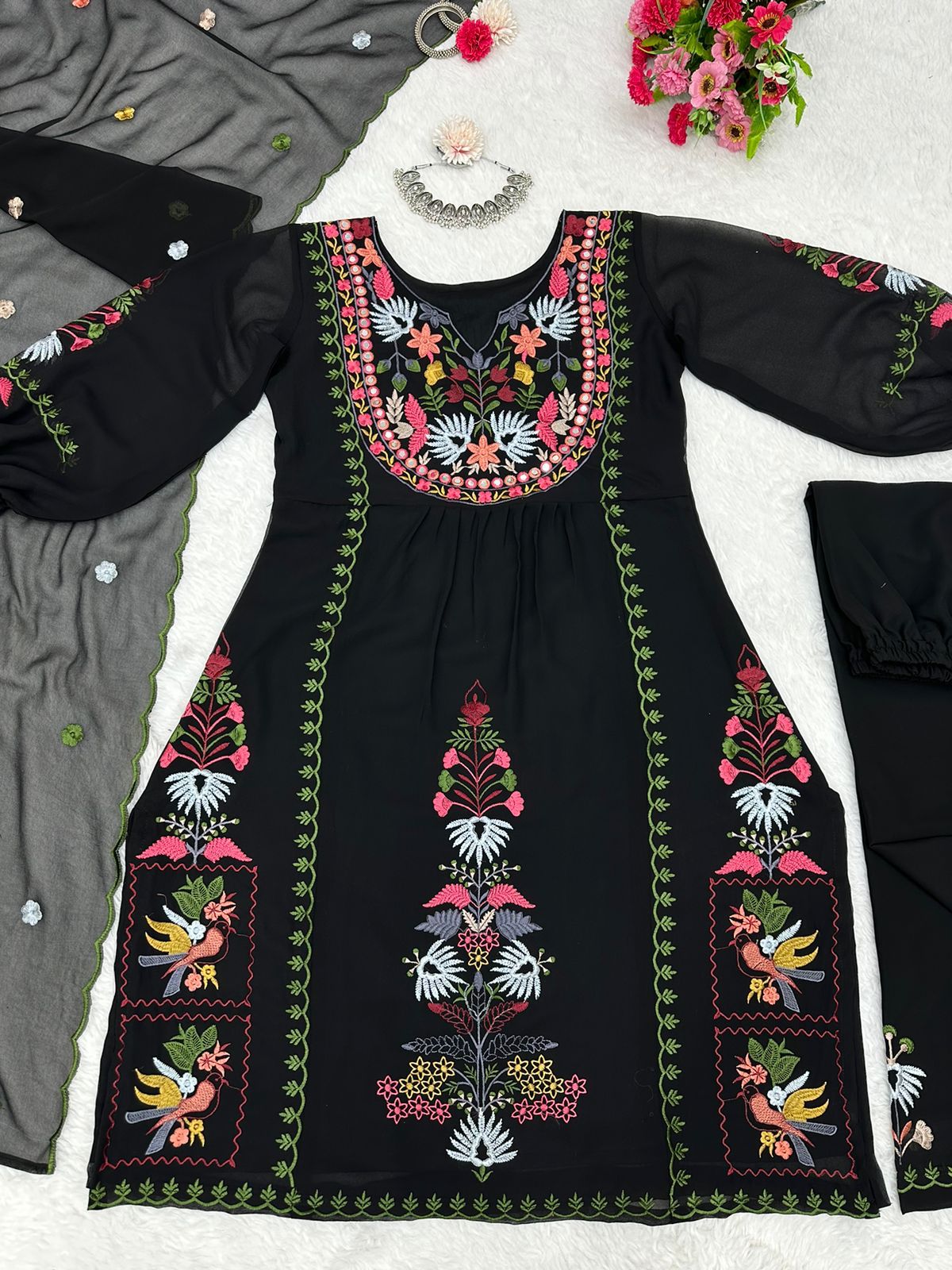 Black Color Mirror With Multi Thread Work Salwar Suit