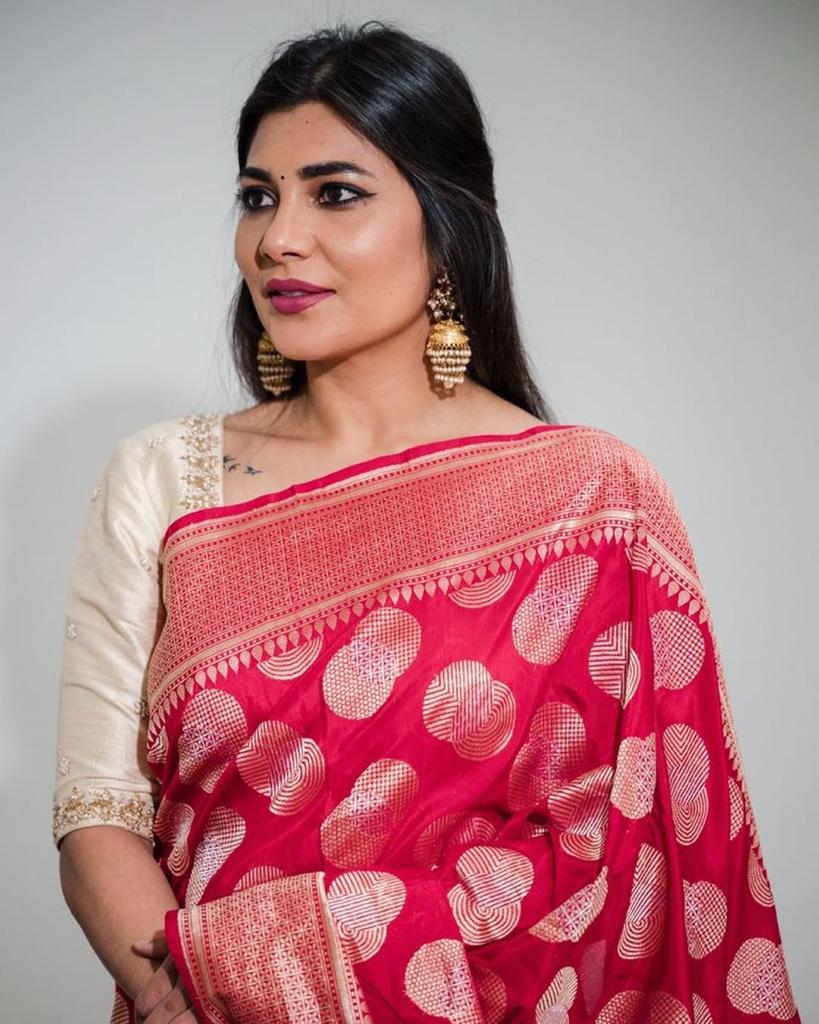 Ravishing Pink Color Handloom Weaving Silk Saree