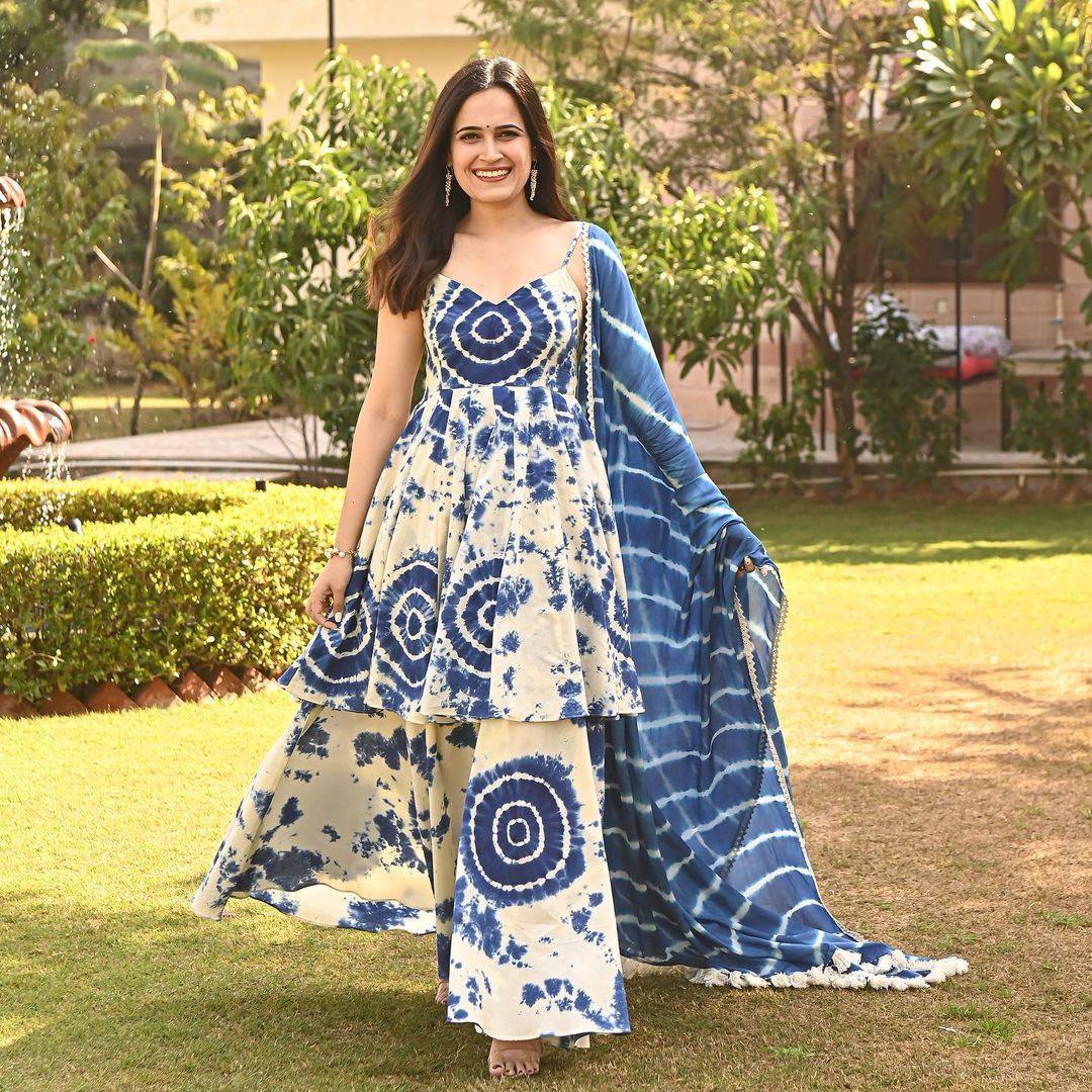 Beautiful Printed Blue And White Color Plazzo Suit
