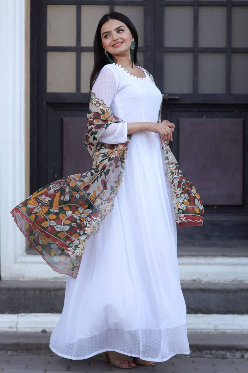 Kalamkari Print Organza Multi Color Dupatta With White Gown